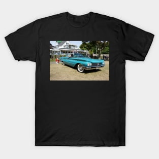 Buick Invicta Vintage Car T-Shirt